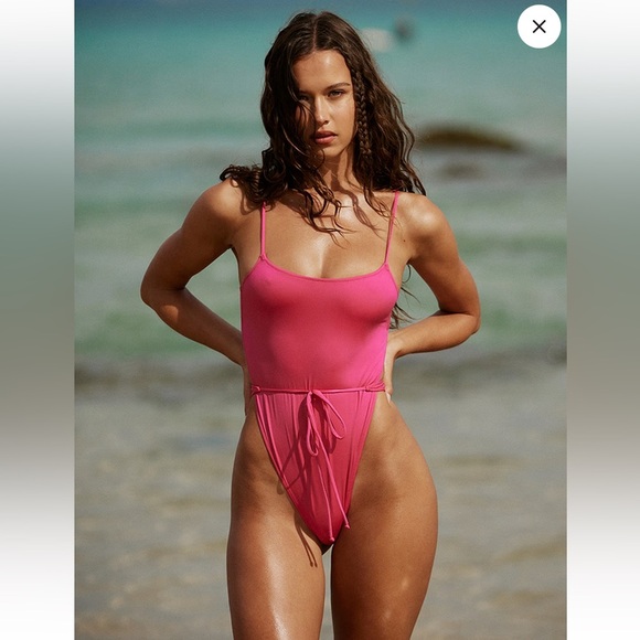 New! MONICA HANSEN Money Maker Spaghetti Strap One-Piece Swimsuit Size Small - Picture 1 of 10